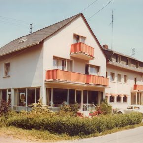 Mit dem Erwerbe des ehemaligen Park-Hotel in Bad Bodendorf legte Hannelore Sitzlei vor 50 Jahren den Grundstein für das SeniorenZentrum Maranatha